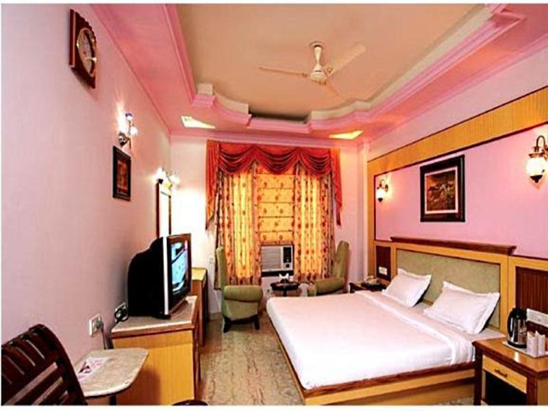 Hotel Global Radiance Ню Делхи Екстериор снимка